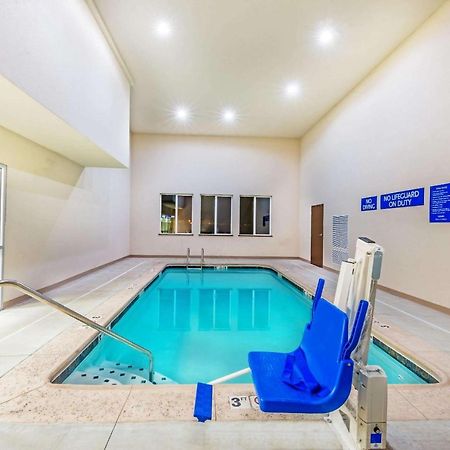Days Inn & Suites By Wyndham El Dorado Exteriör bild